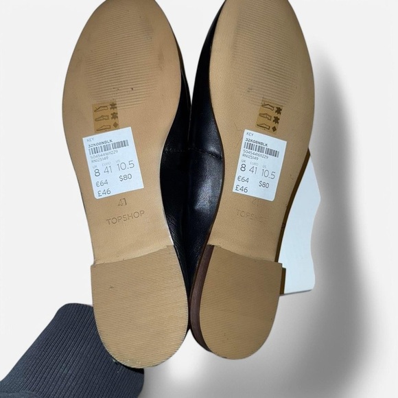 Black Leather Loafers with Gold Chain - Picture 3 of 4